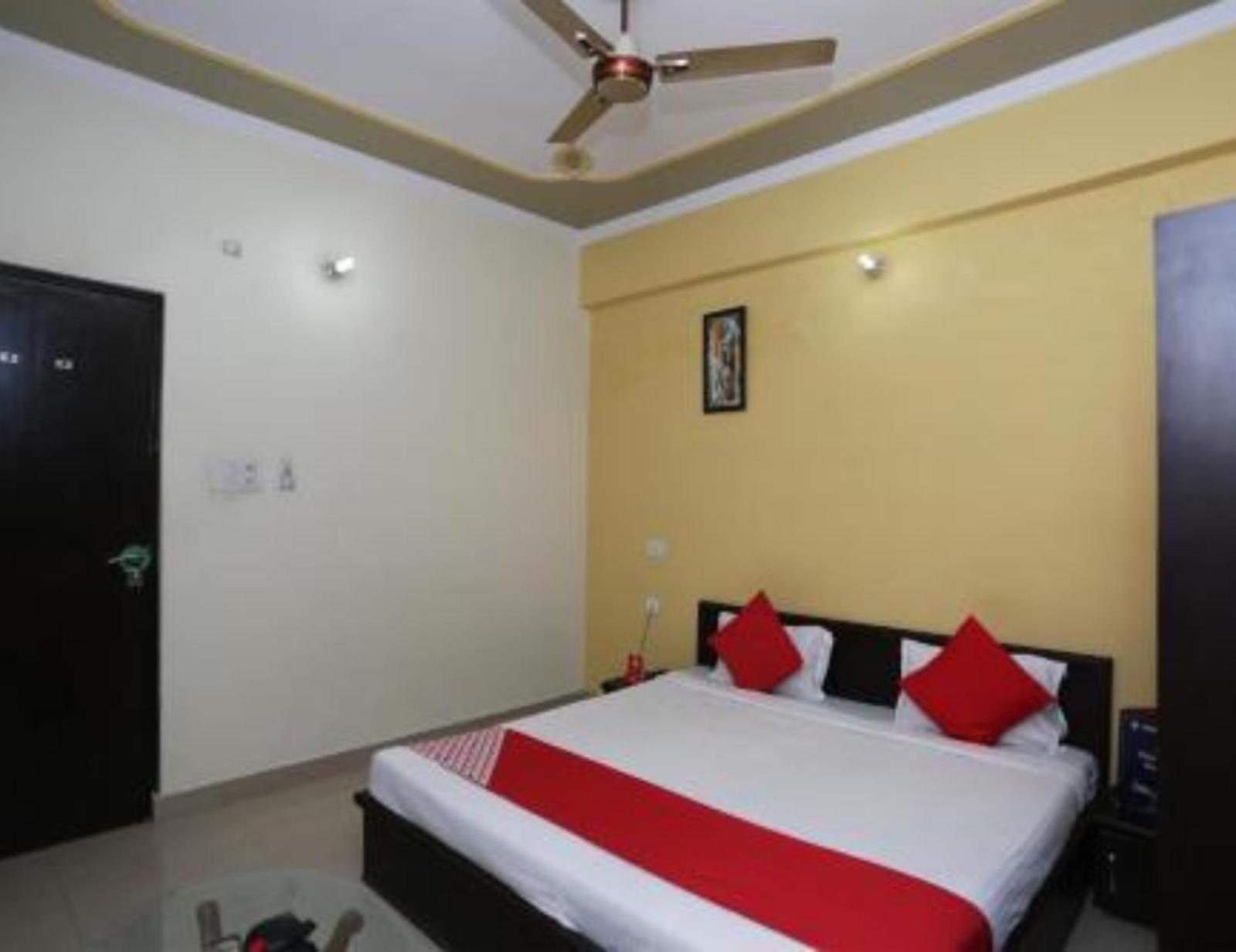 S K Palace , Best In , In Transport Nagar ,budget In 3*
